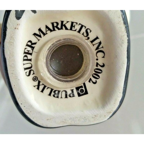 Publix 2002 The Pilgrim Pair Salt & Pepper Shakers 4.75" Thanksgiving no box - Picture 4 of 6